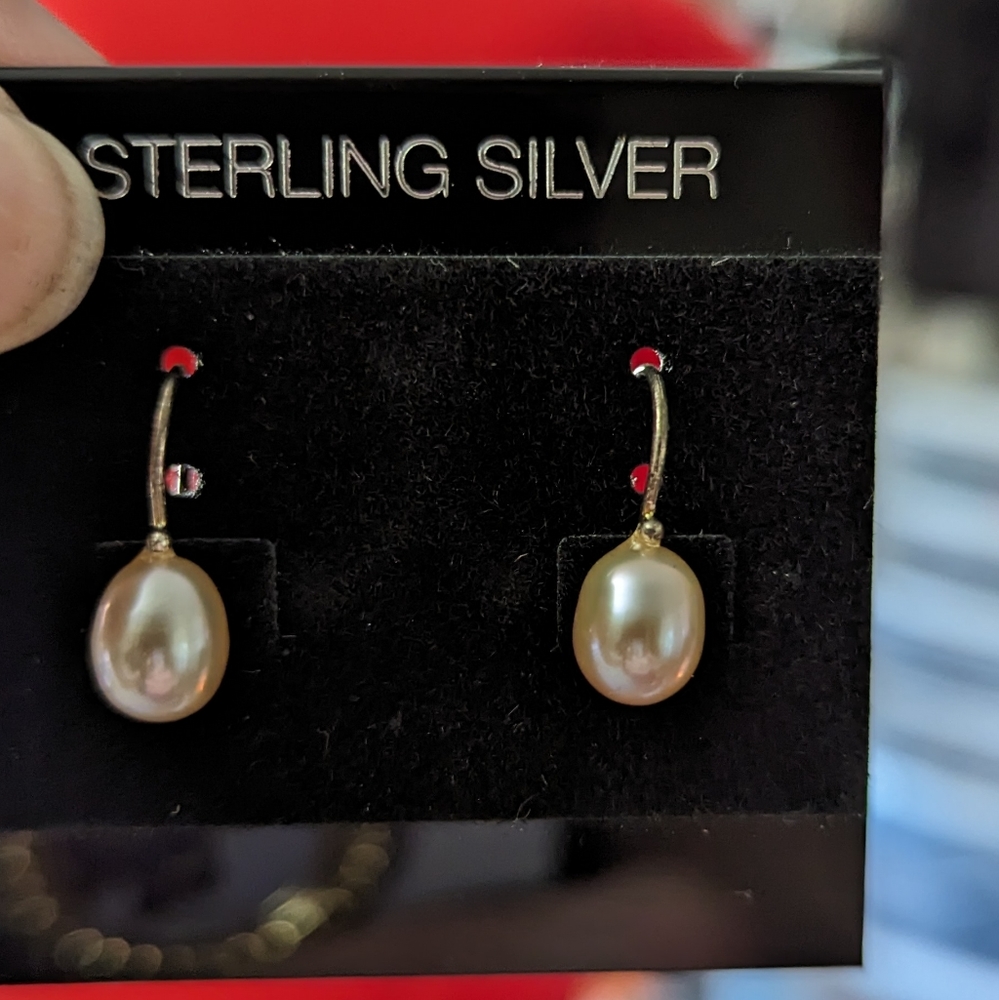 Vintage Freshwater Pearls - Picture 1 of 3